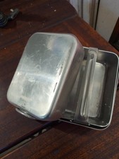 Vintage boîte métallique