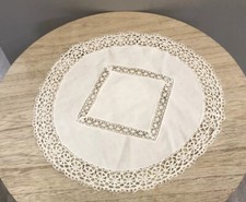 Ancien petit napperon rond