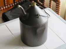 Broc entonnoir pichet fer huile essence ancien vintage cuivre verseur vintage