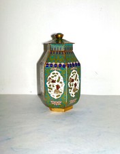 Pot hexagonal en laiton