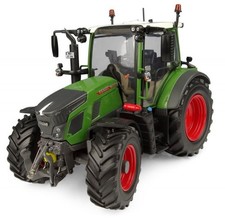 UNIVERSAL HOBBIES - Tracteur