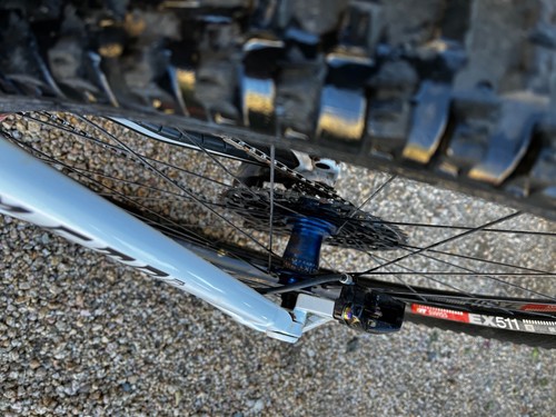 Mountain bike - mountain,