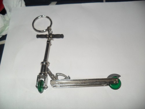 Porte cles trottinette - porte-cles,