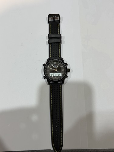 Imposante montre quartz - , spirit