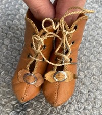 Belle paire Bottines cuir BB taille 11 circa fin XIXème 