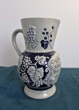 Pichet parlant de vin d'Alsace ancien 1 litres en céramique  Décor grappes de ra