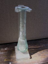 Lacrimoir antique romain (