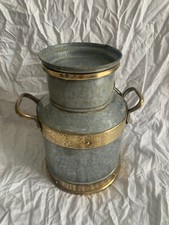 Trés beau ancien pot à lait