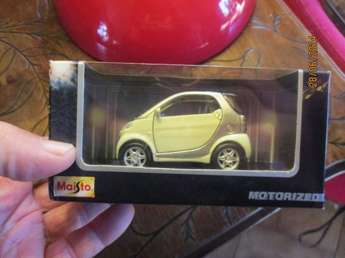 Ancienne voiture maisto smart - ancienne,