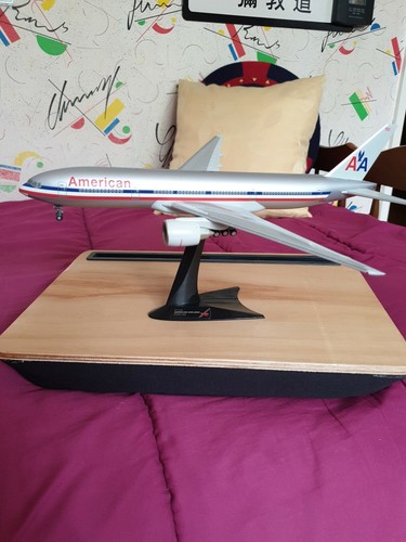 Boeing 777 200 - 777-200, american