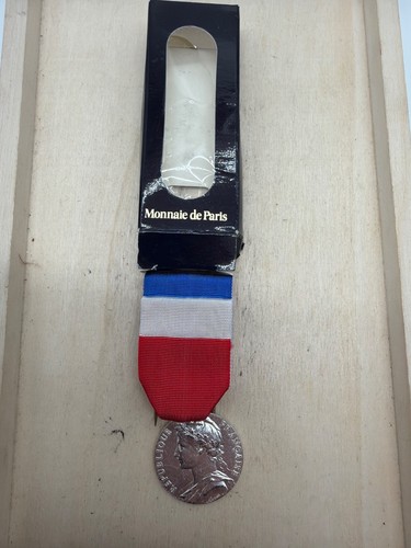 Médaille dhonneur travail - dhonneur,