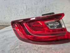 Feu arriere principal gauche