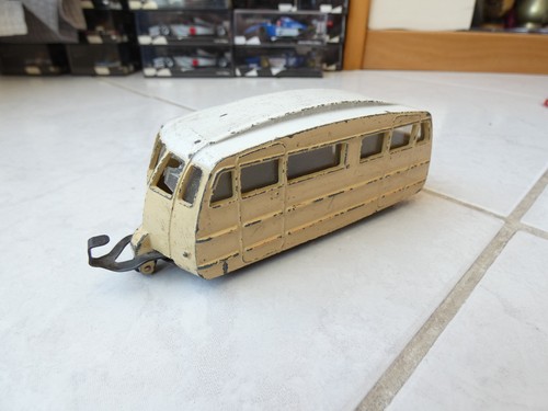 Caravane 811 dinky toys - caravane,