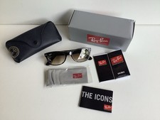 Ray-Ban RB2132 NewWayfarer