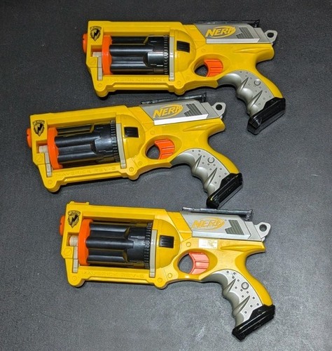 Three nerf strike maverick - three,