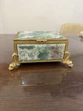 BOÎTE À MUSIQUE EN ONYX REUGE PIEDS DE DAUPHIN