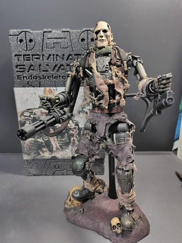 Hot toys mms104 terminator - hot,