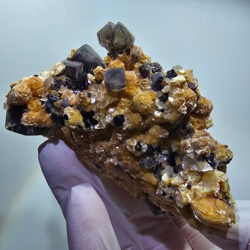 Fluorite fantôme colorée