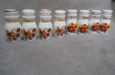 Lot de 8 Pots à Epices