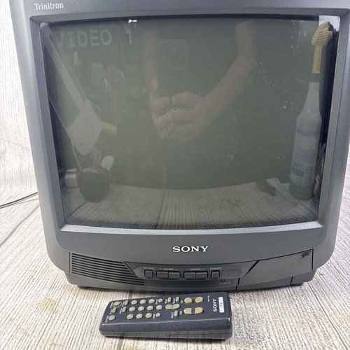 Vtg sony trinitron crt - trinitron,