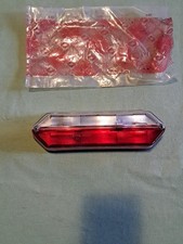 RENAULT SAVIEM et dérivé un feu de gabarit Rouge et Blanc SEIMA 