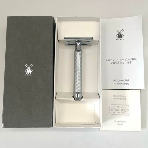 Peigne fermé chromé pour