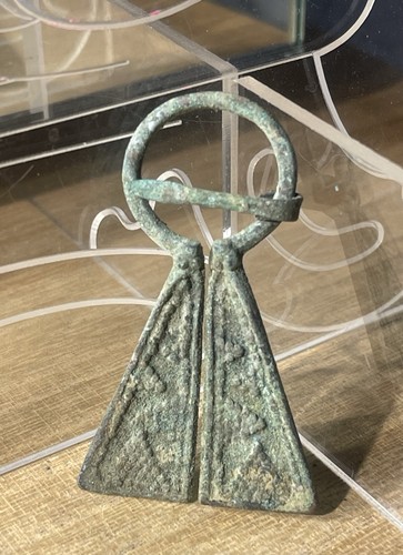 Ancienne fibule oméga - ,