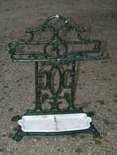 -ANCIEN PORTE CANNES ou PARAPLUIES  FONTE Ets GODIN DEQUENNE & Cie à Guise AISNE