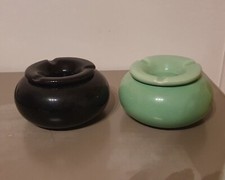 Lot de deux gros cendriers