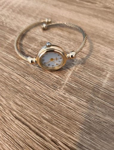 Montre quartz doré - montre,