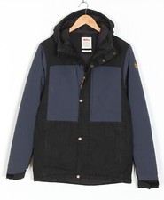 Veste isolante à capuche