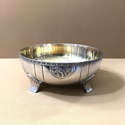 Centre table coupe à - /,