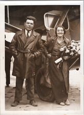 France, Le Bourget, Portrait des aviateurs Goulette, Maryse et André Salel, Vint
