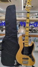 Guitare basse électrique