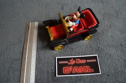 Figurine mickey conduit - mickey,