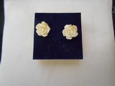 BOUCLES D'OREILLES ROSES vintage / BAKÉLITE