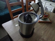 presse agrumes (orange,citron etc..)electrique marque SENYA