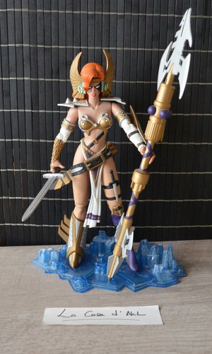 Figurine super size angela - angela,