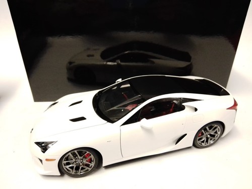 Autoart lexus lfa - autoart,