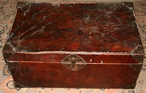 Coffre monastere cuir - monastere, de