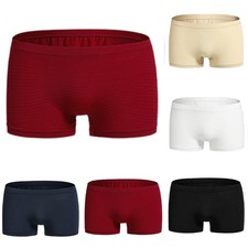 String homme à la mode sous