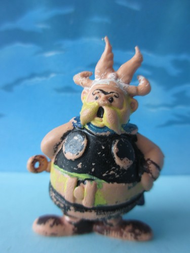 Vinatge figurine collection - figurine,