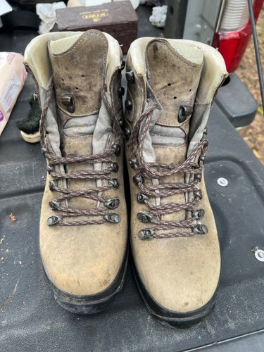 Lowa boots - lowa,