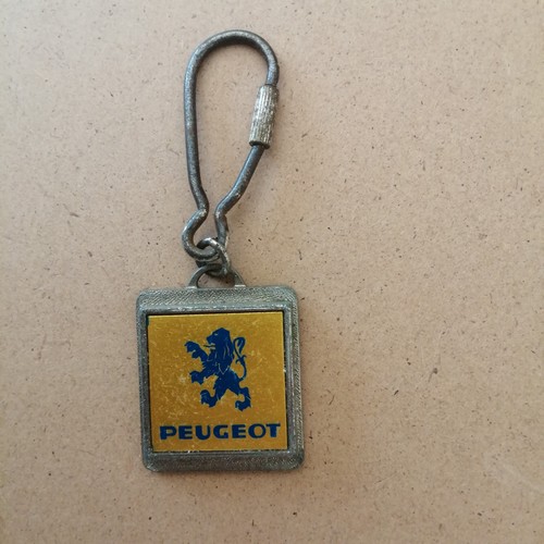 Ancien porte clés métal - porte-clés,