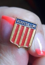 D11105 Ancienne Broche Émaillée Blason Roussillon Par Augis Lyon Collection 