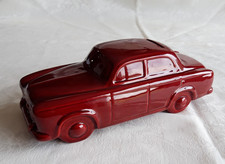 SUPERBE TIRELIRE D'UNE VOITURE PEUGEOT 403