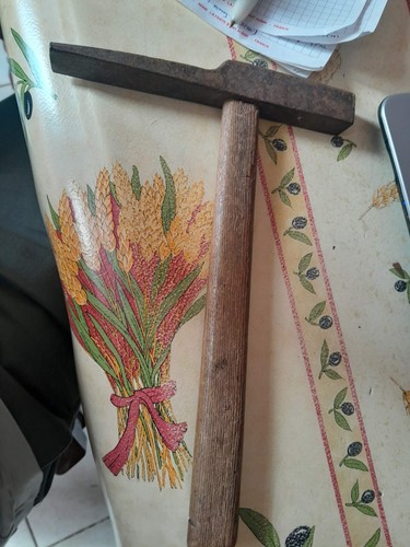 Ancien marteau tapissier - ancien,