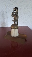 Ensemble vintage pelle et brosse à miettes en laiton – motif écureuil – Made in