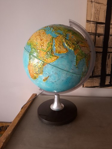 Lampe mappemonde embossee - lampe,
