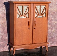 Petit MEUBLE en bois CHENE